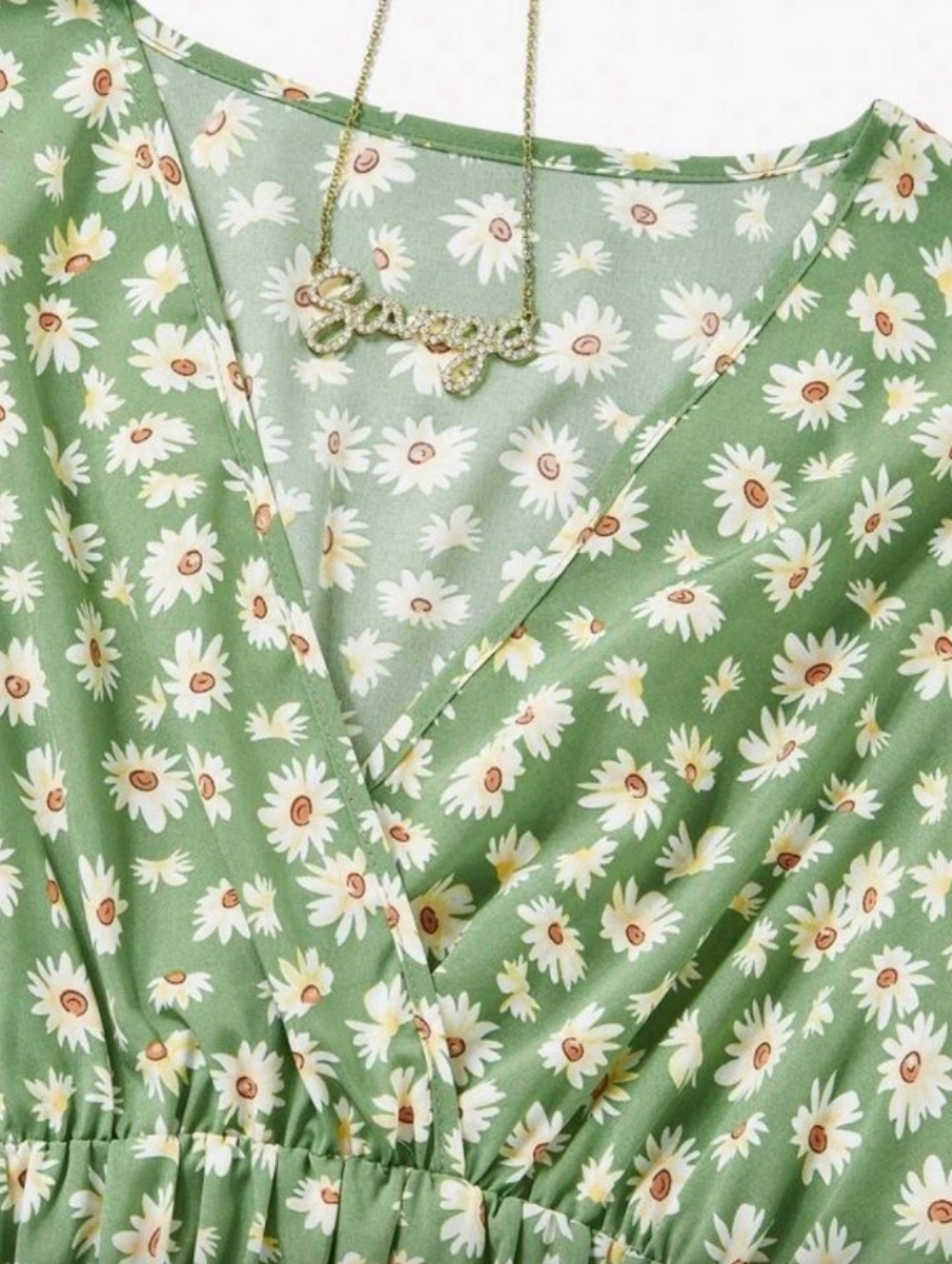 Green Daisy Print Smocked Waist V-Neck Top - Picture 3 of 5